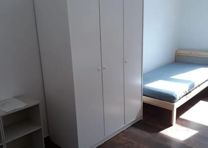Monteurszimmer In *