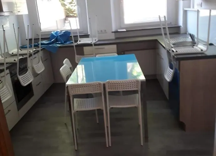 Monteurszimmer In *